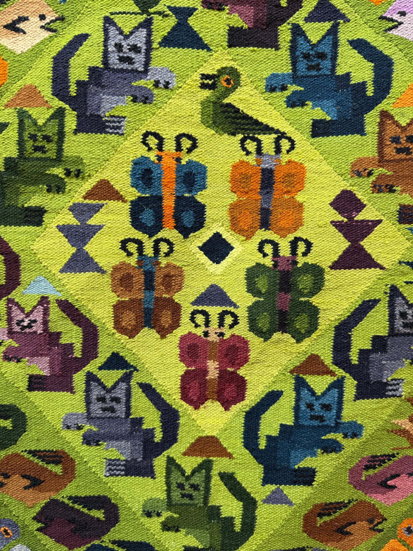 Vintage Fabulous Hand Woven Peruvian Wool Weaving Tapestry Kilim Rug Wall Hanging Floor Area